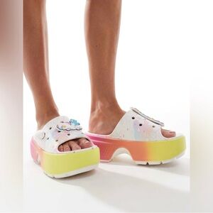 Crocs cave bears stamp slide sandals